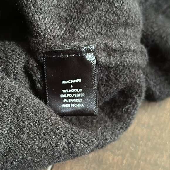 Sweater Dress - Picture 4 of 6